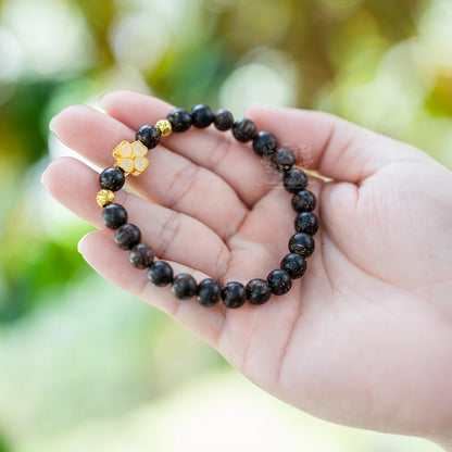 Golden Grace - Peace from the Lord – Yellow Clover Charm, Serenity in the Storm