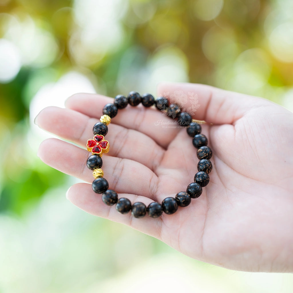Grace & Faith – Red Clover Charm, Love That Redeems