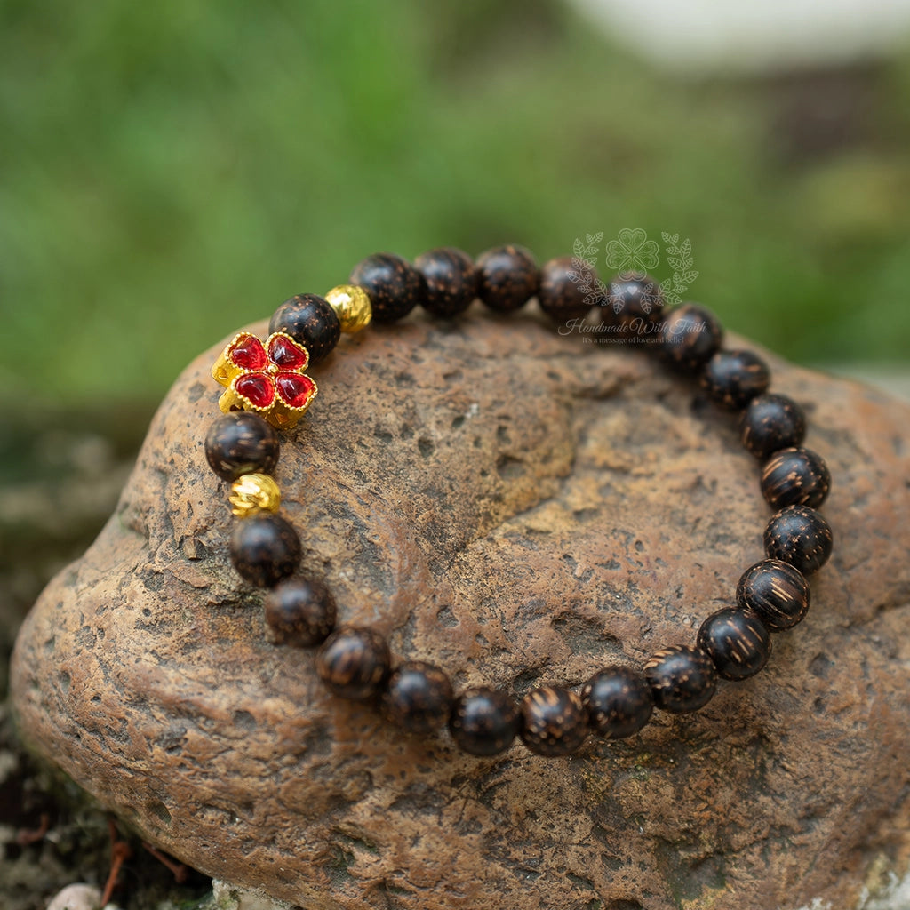 Grace & Faith – Red Clover Charm, Love That Redeems